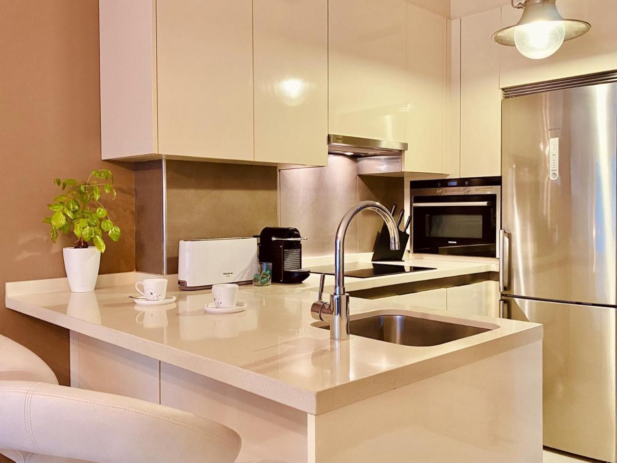 Orzan Beach Surf Apartment โอโกรูญา ภายนอก รูปภาพ