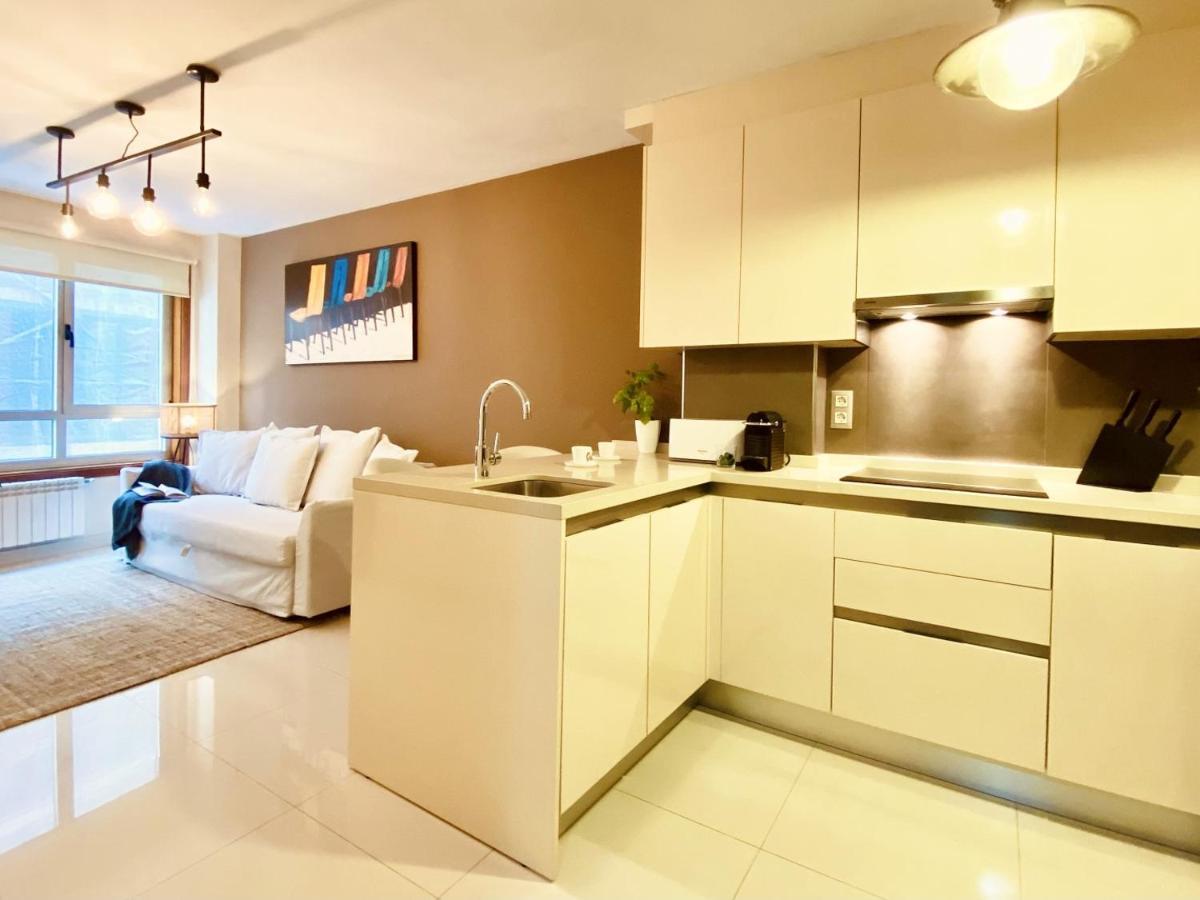Orzan Beach Surf Apartment โอโกรูญา ภายนอก รูปภาพ